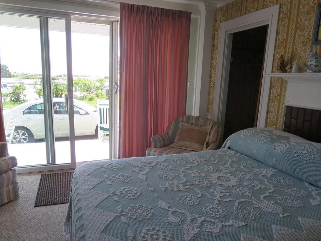 Windjammer By The Sea Hampton