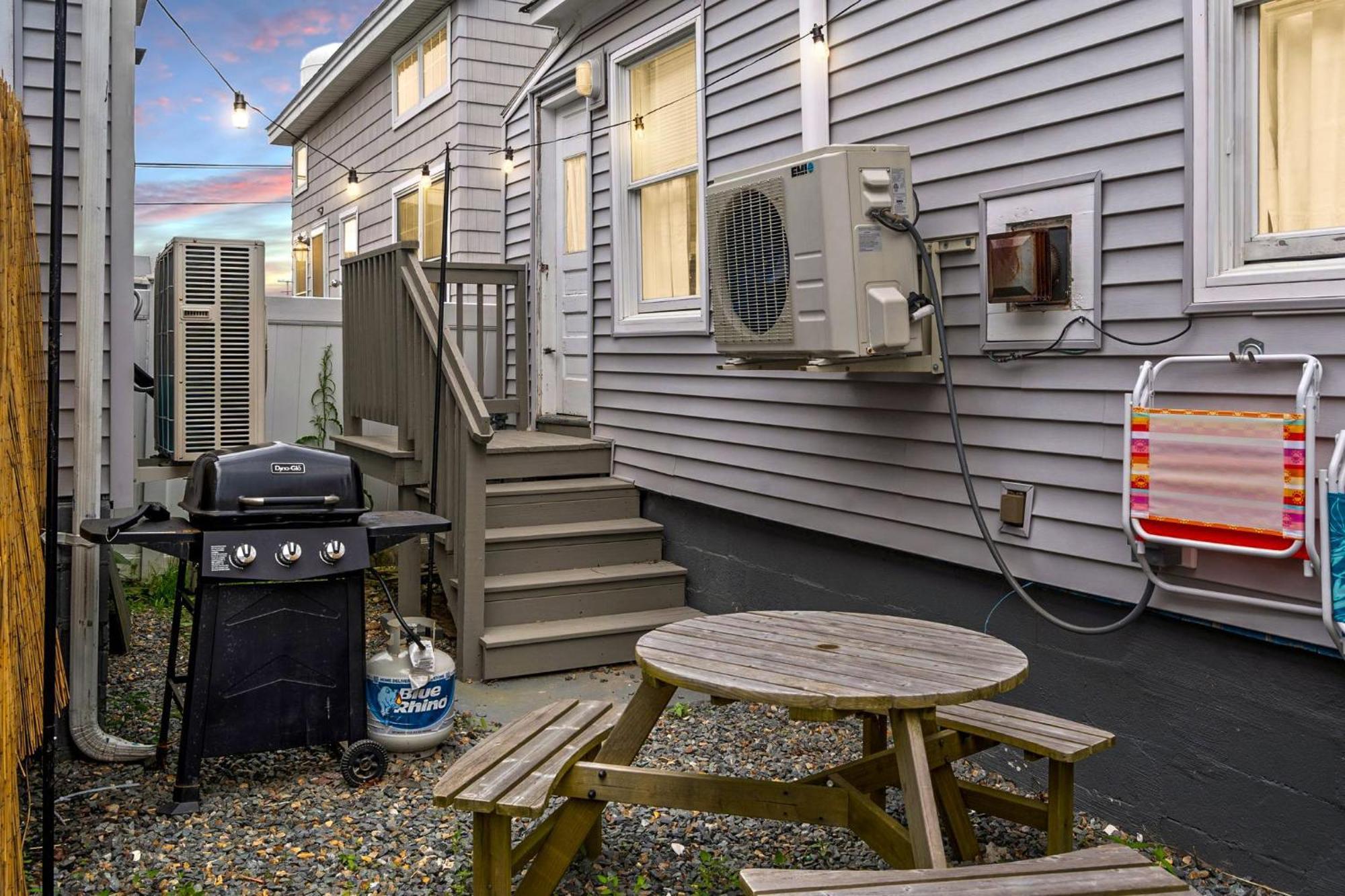 Lorraine's Landing 2 Min To Pet-friendly Holiday home Hampton