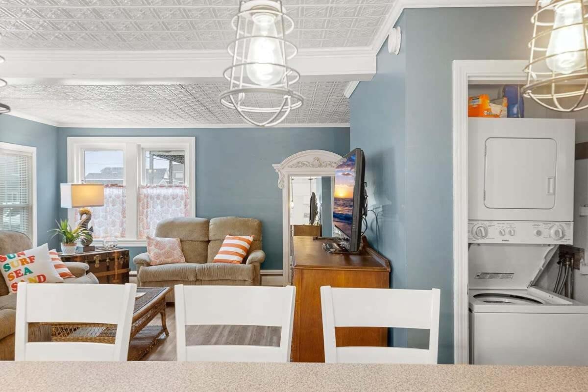 Steps To 2 Family Compound The Island Holiday home