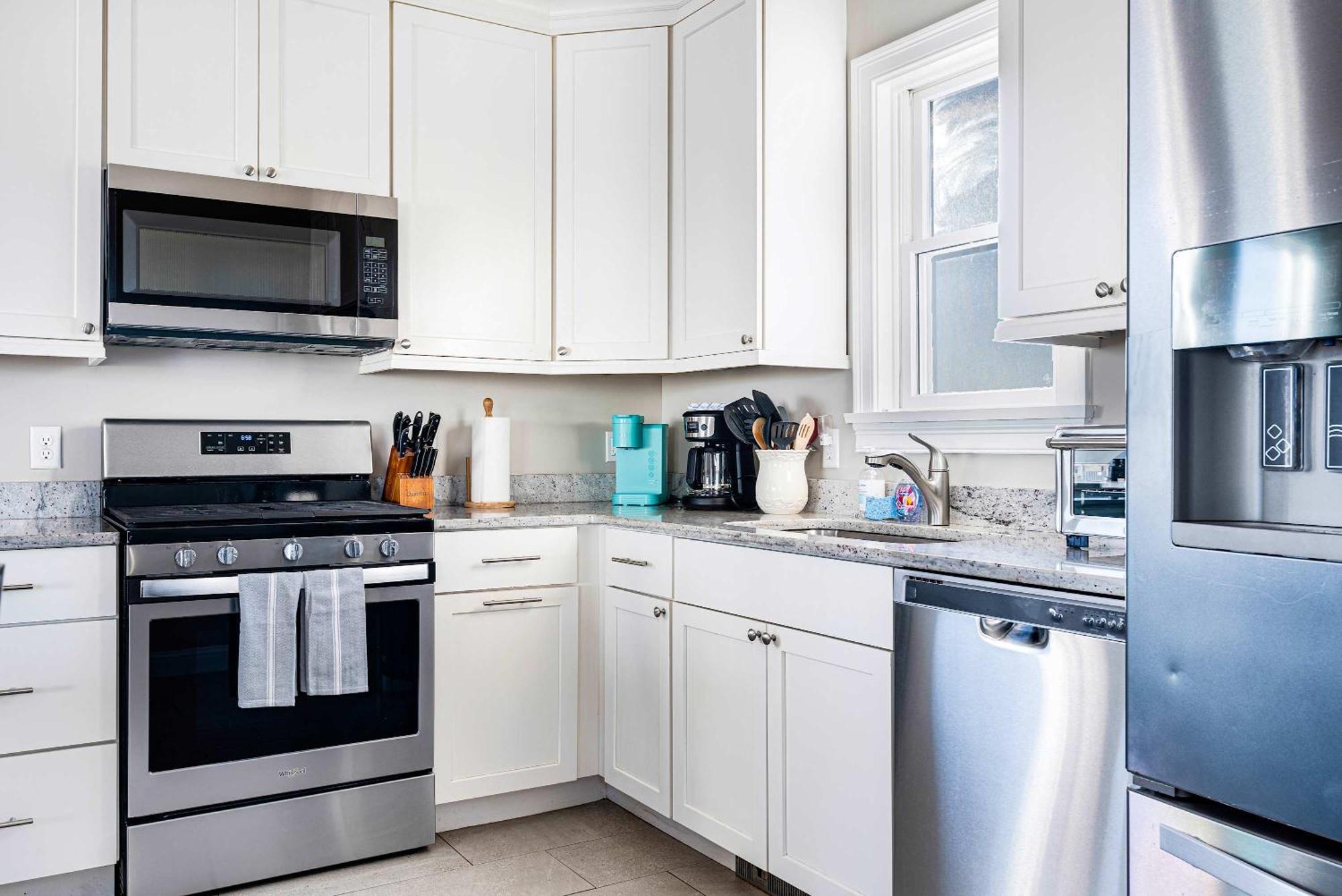 Oceanview Oasis Newly Renovated Parking Holiday home *