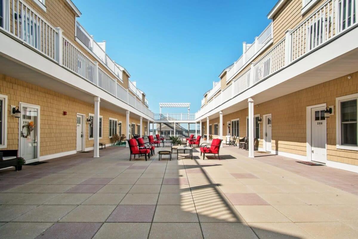Holiday home Harbor Hideaway 1 Block To Ac Hampton