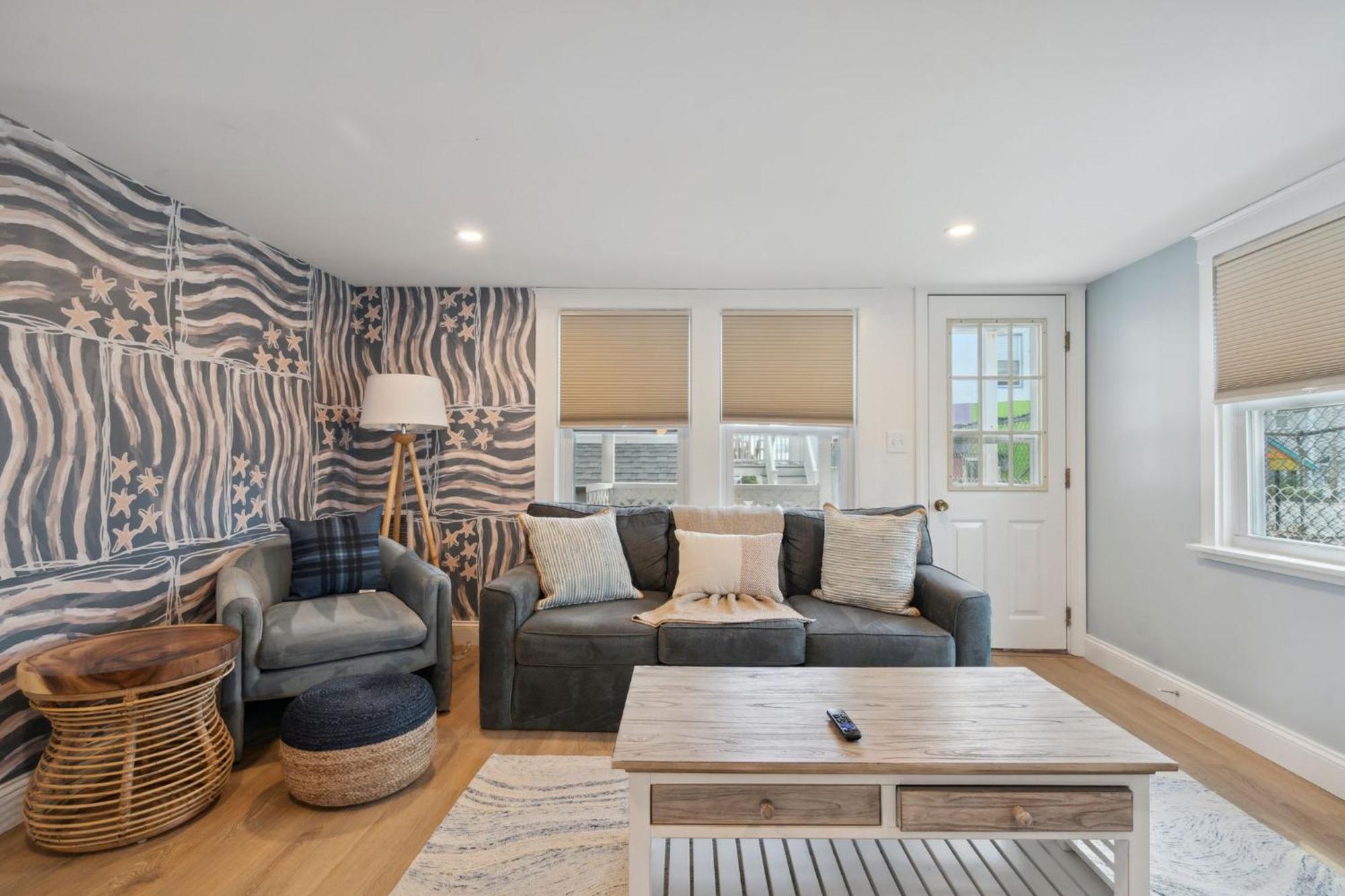 Apartment Professionally Designed Porch Swing Renovated