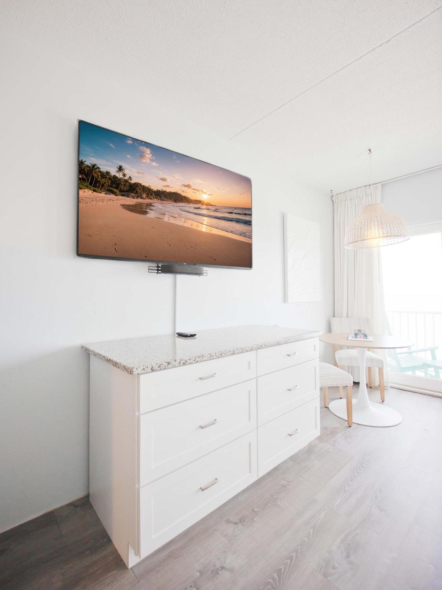 Tides-ocean View-top Floor With Balcony Hampton