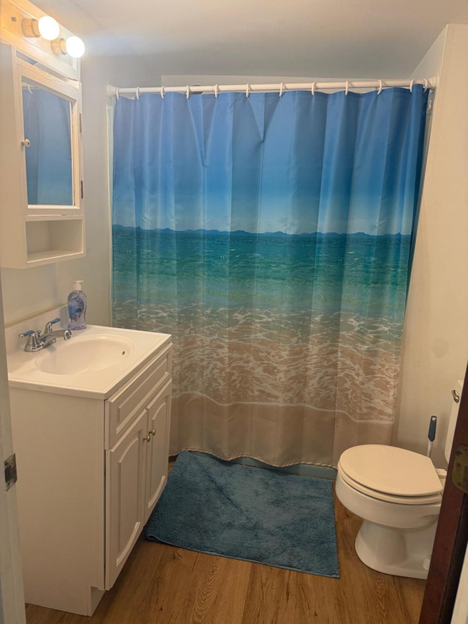 Seabreeze Haven Apartment *