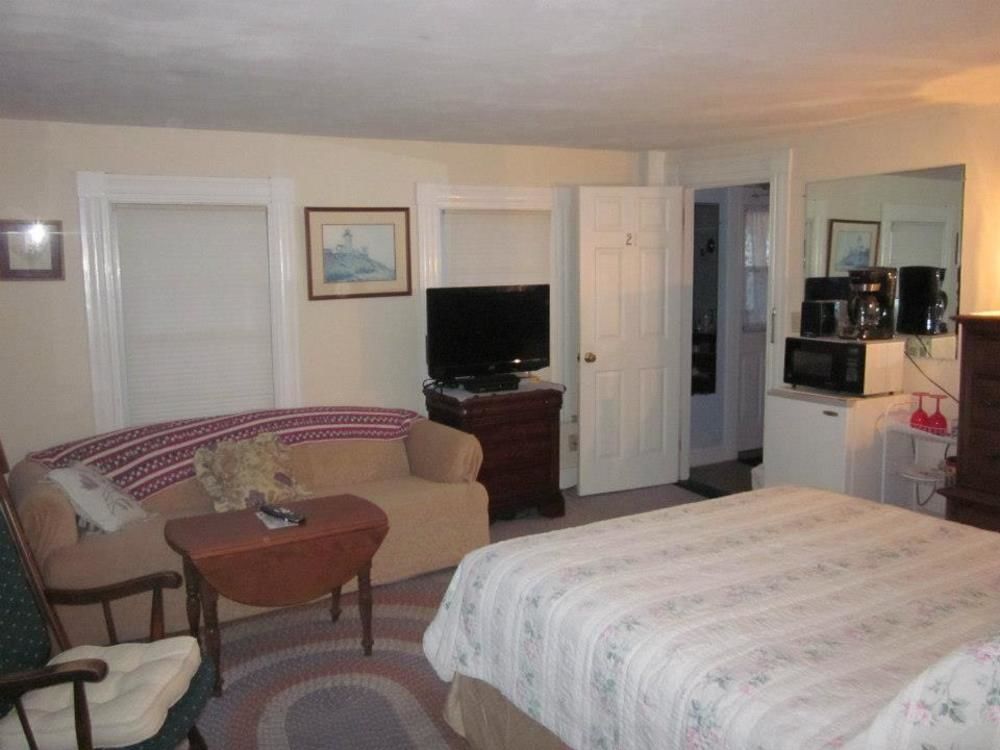 Windjammer By The Sea Motel 2*